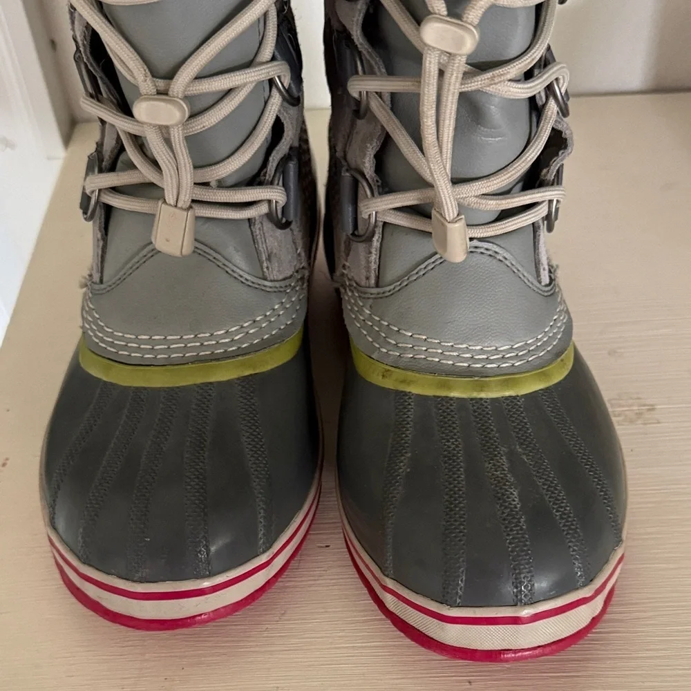 Sorrel Joan of Arc waterproof boots sz 5